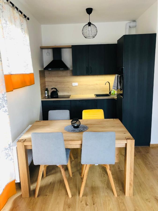 Apartman Kasperky Кашперське Гори Екстер'єр фото